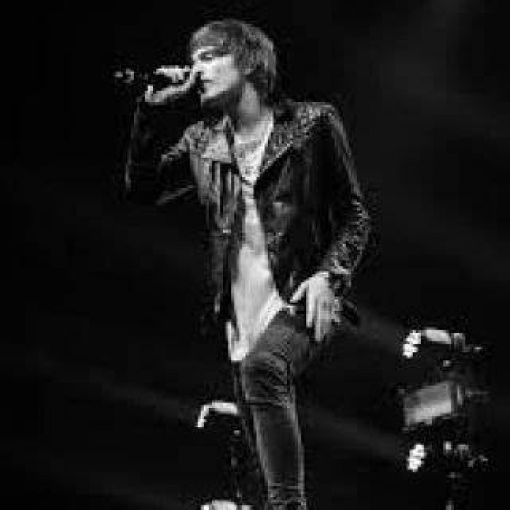 Denis Stoff Biography